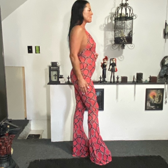 prettylittlething jumpsuit 6 - Picture 10 of 12